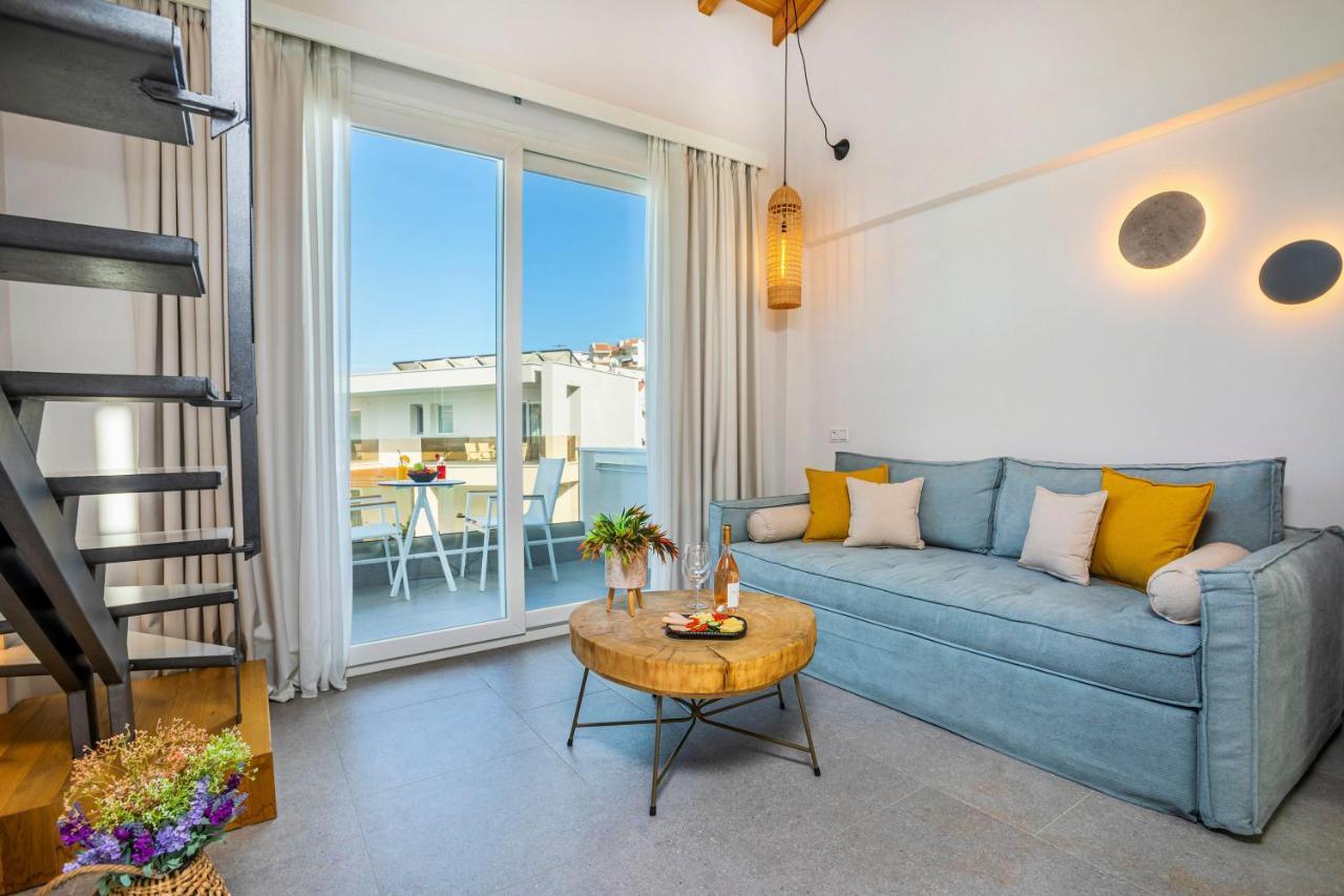 Mirablue Luxury Residences (Adults Only) Pefkochori Exteriér fotografie